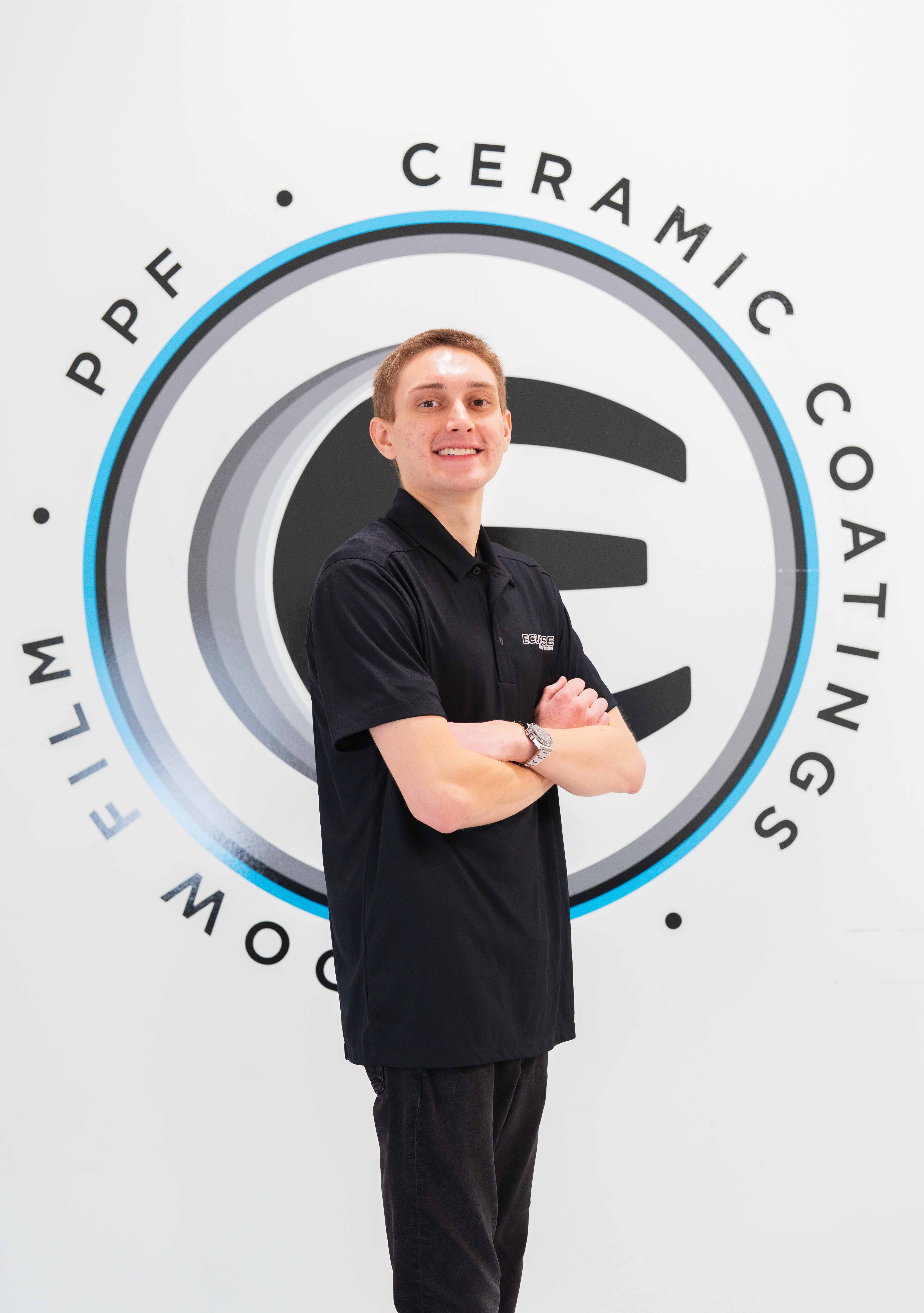 Supervisor and expert tint installer, ppf installer, and ceramic coating installer.