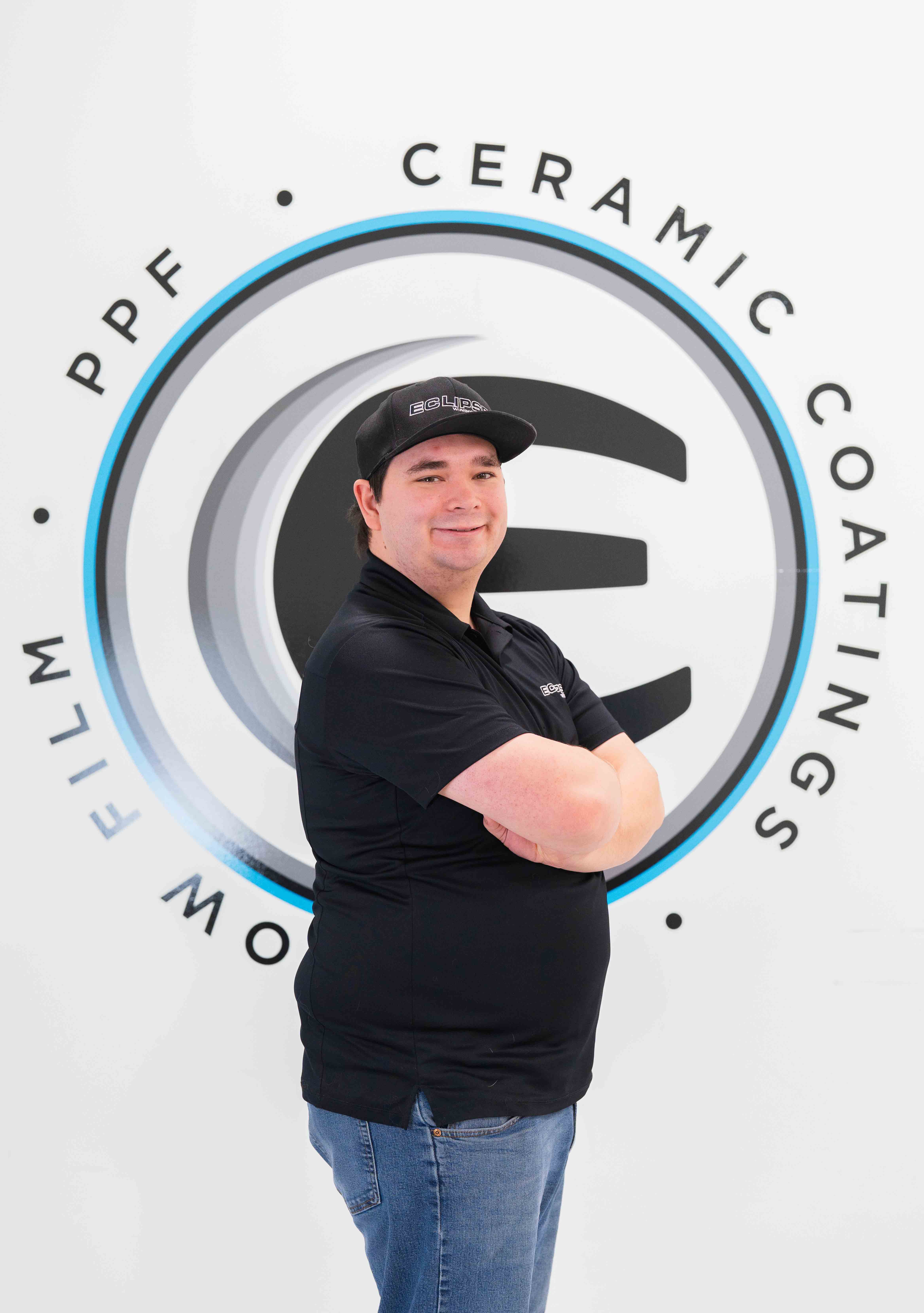 Social media manager with marketing and customer service experience.