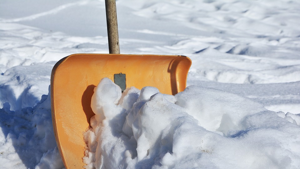 snow-shovel