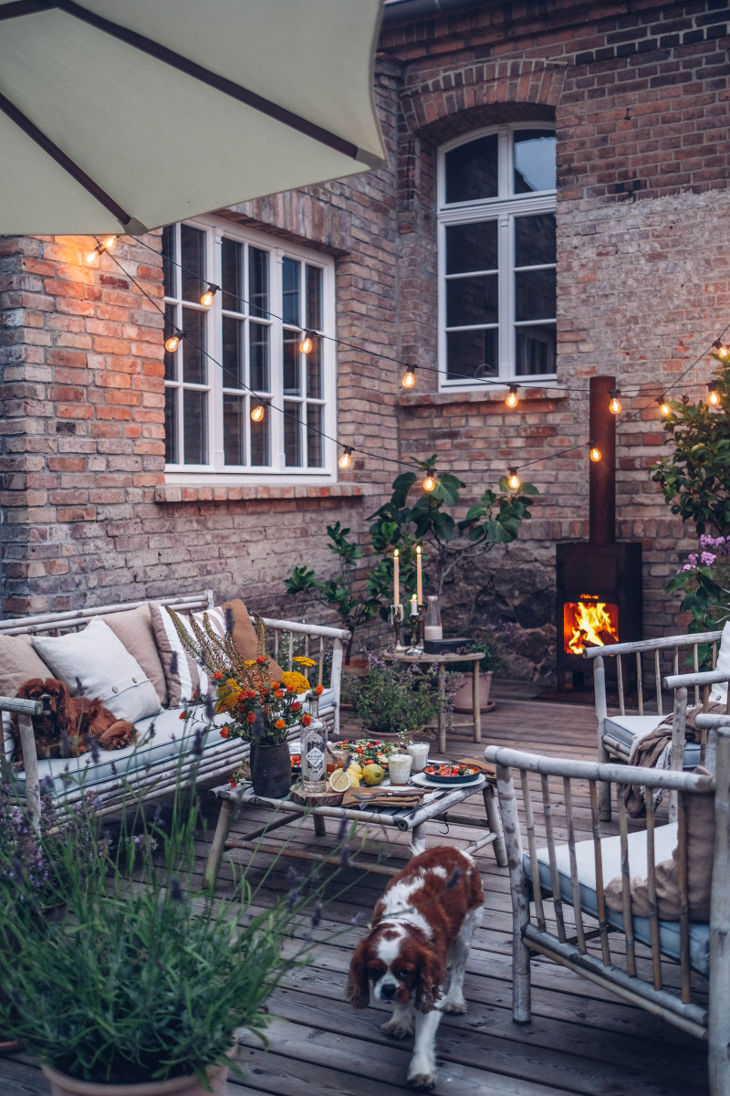 Sorpetaler-Fensterbau-Sprossenfenster-Holz-Designtales-Außenansicht