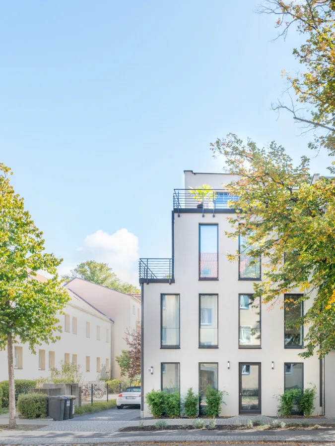 Sorpetaler Holz-Alu-Fenster Außen