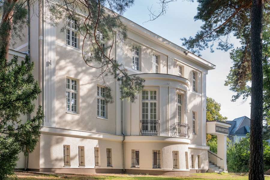 Sorpetaler-Holzfenster-Sprossenfenster-Denkmalschutz-Mutterloge