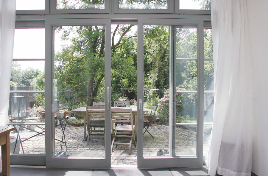 Sorpetaler-wooden-lift-and-slide-door