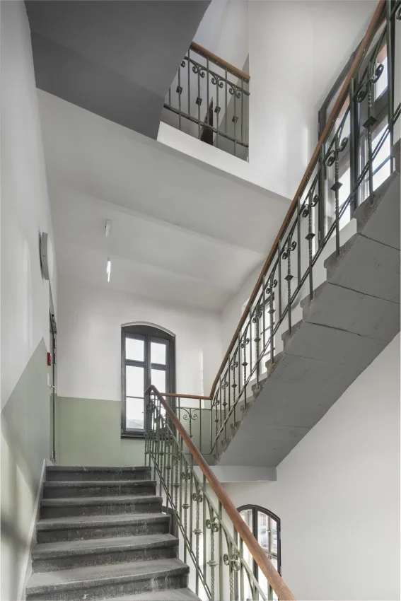 Sorpetaler-Denkmalfenster Alte-Post-Giessen-weissbraeuhaus