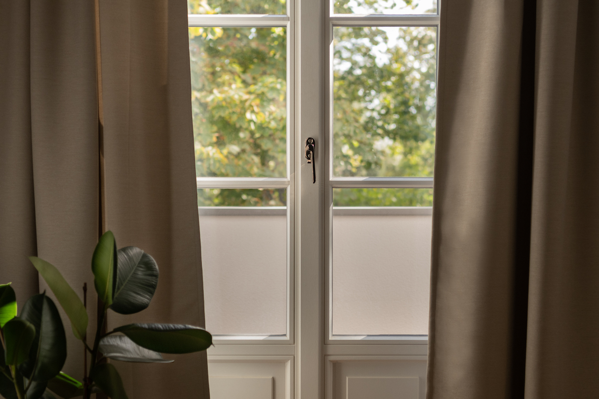 Balkontür mit Sprossen