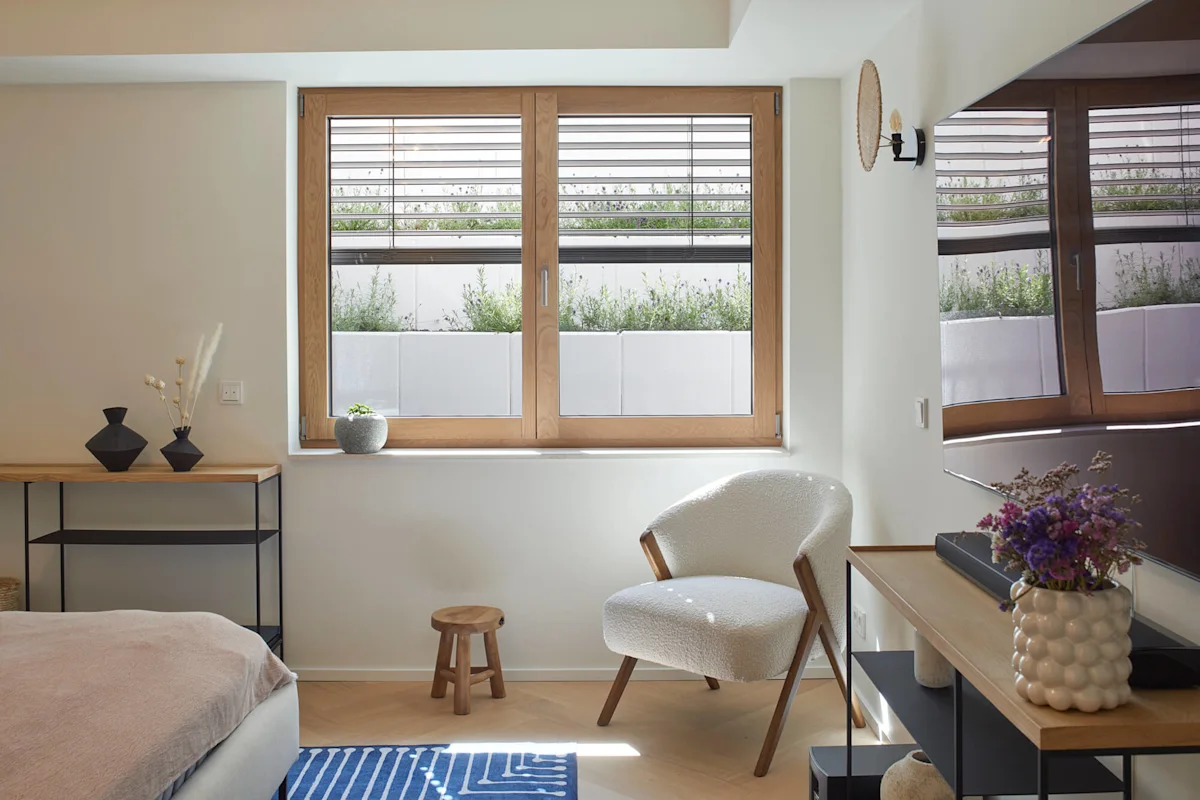 Holz-Alu-Fenster Schlafzimmer