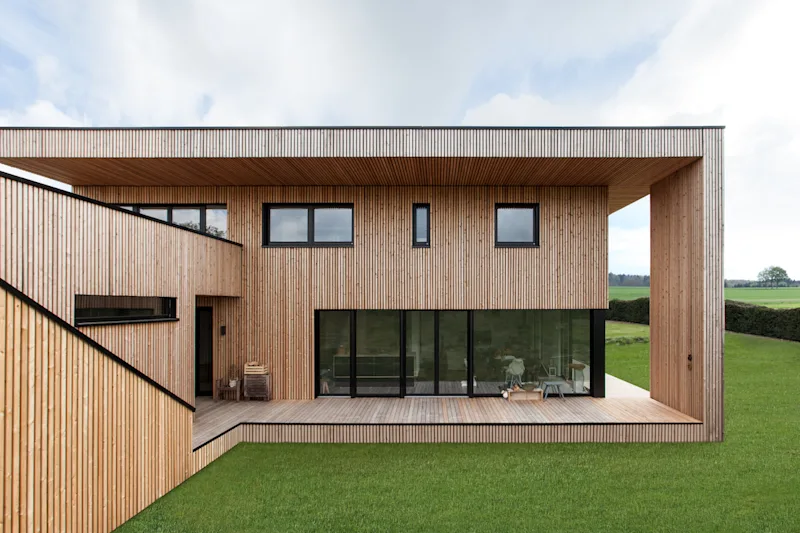 Sorpetaler-Holzfenster-Haus-M-1
