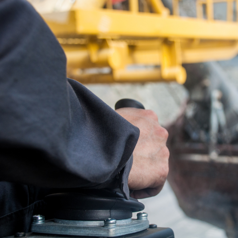 APEM: Real-time adaptation for every operator and environment picture