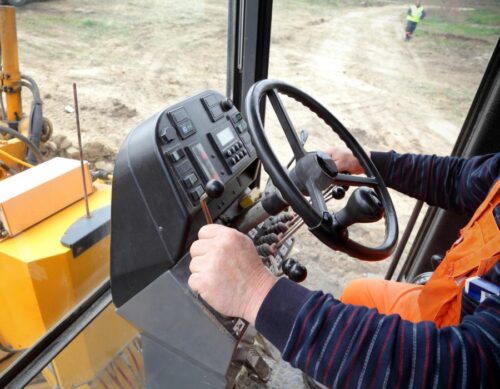 sim-hmi-industrial-vehicle-500x389