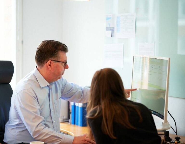 manage the complexity in customer-specific human machine interface projects