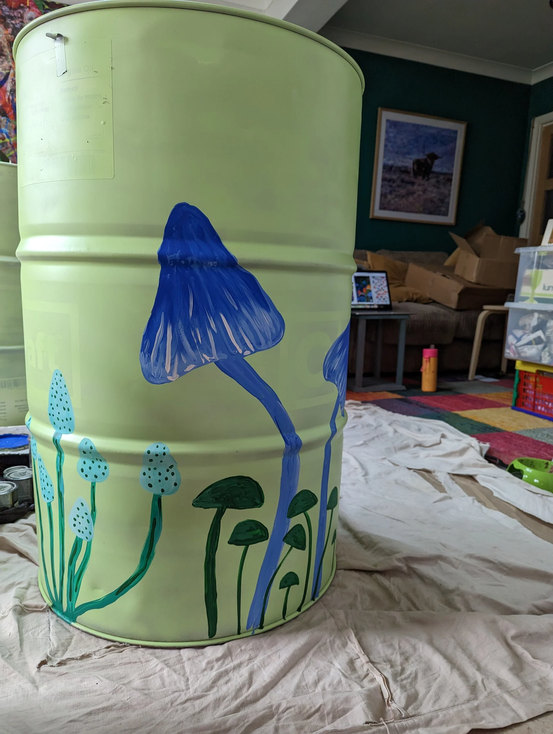painted-mushroom-barrel