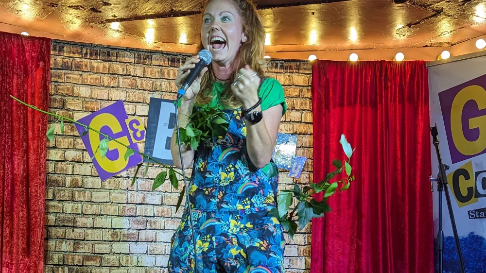 Viki-standup-gbcomedy Comedian Viki Jackson on stage