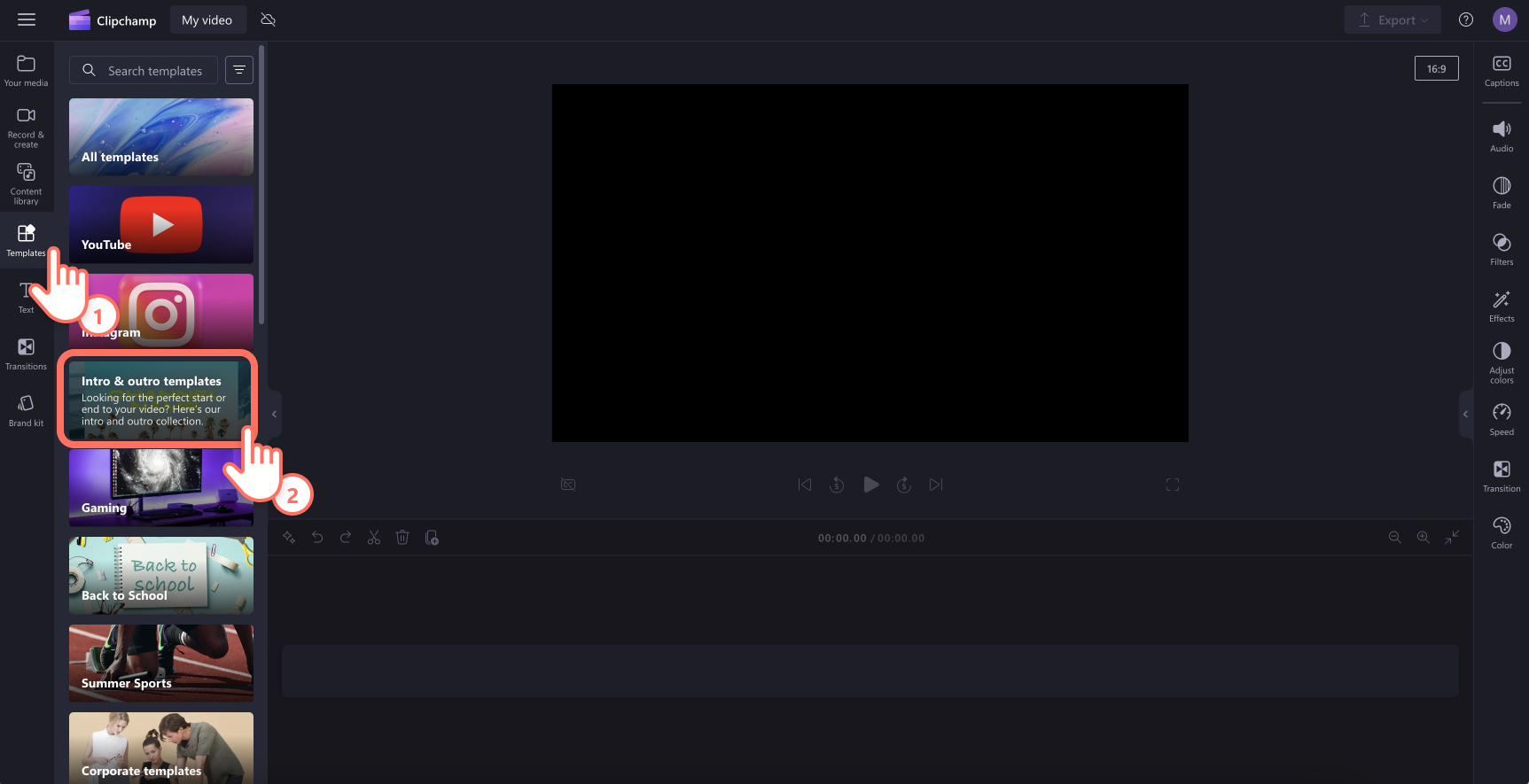 Người dùng đang chọn bộ sưu tập video Mở đầu và Kết thúc trong Clipchamp