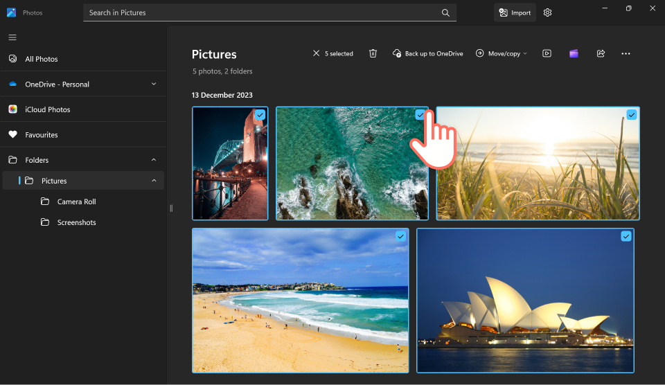 Selecting photos in Microsoft Photos app in Windows 11
