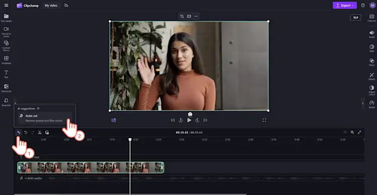Người dùng đang nhấp vào biểu tượng lấp lánh và nút cắt tự động trong Clipchamp.