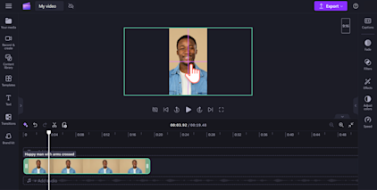 Hình ảnh người dùng Clipchamp đang định vị lại video của họ để phù hợp với tỷ lệ khung hình mới.
