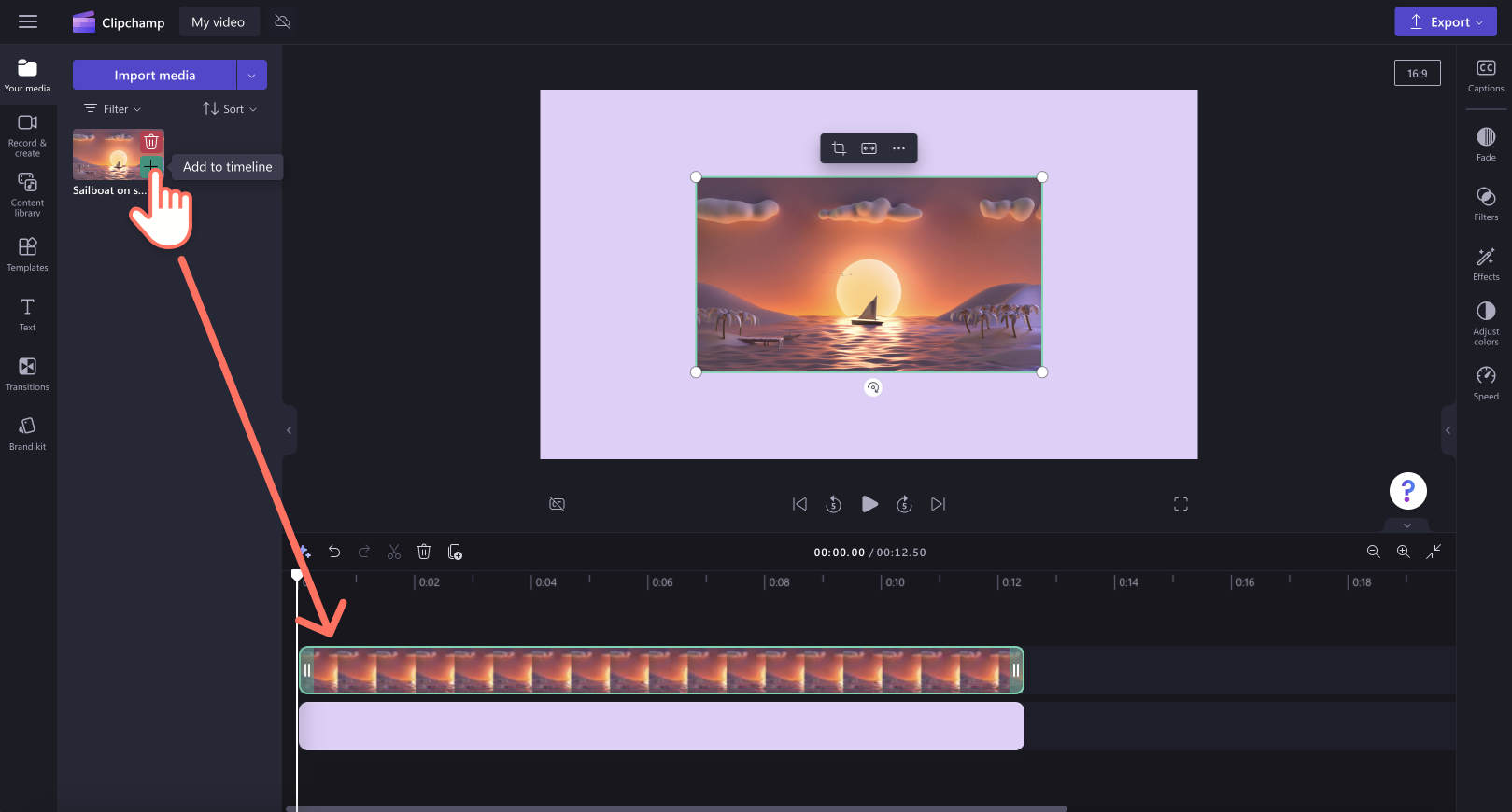 Hình ảnh người dùng đang thêm video vào dòng thời gian.