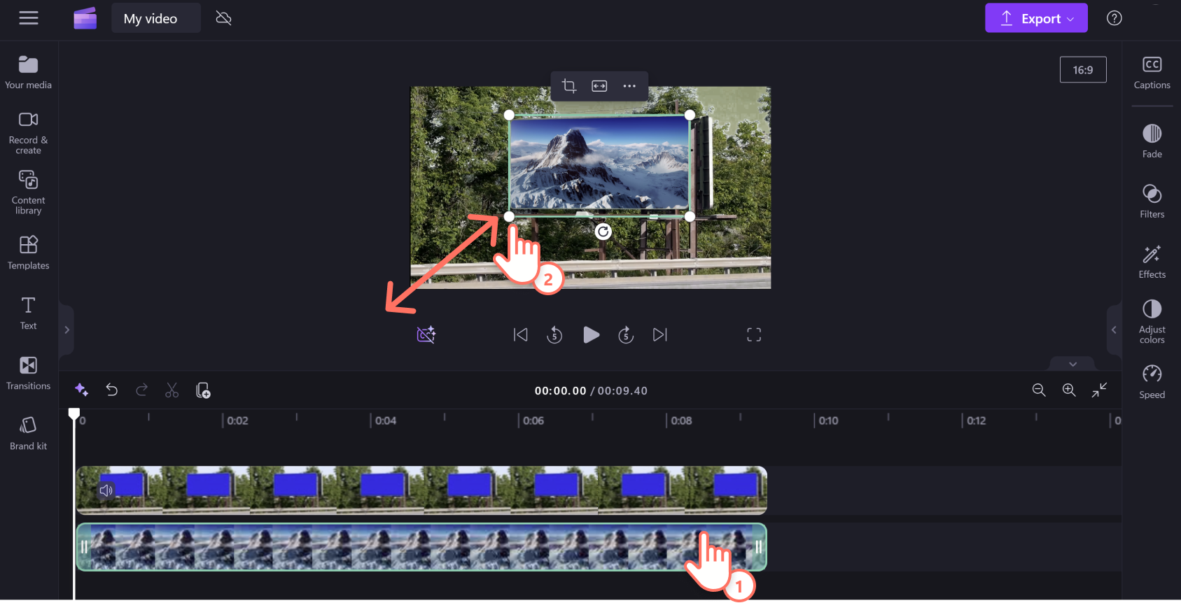 Hình ảnh người dùng đang chỉnh sửa kích cỡ video bằng các góc chỉnh sửa trên bản xem trước video.