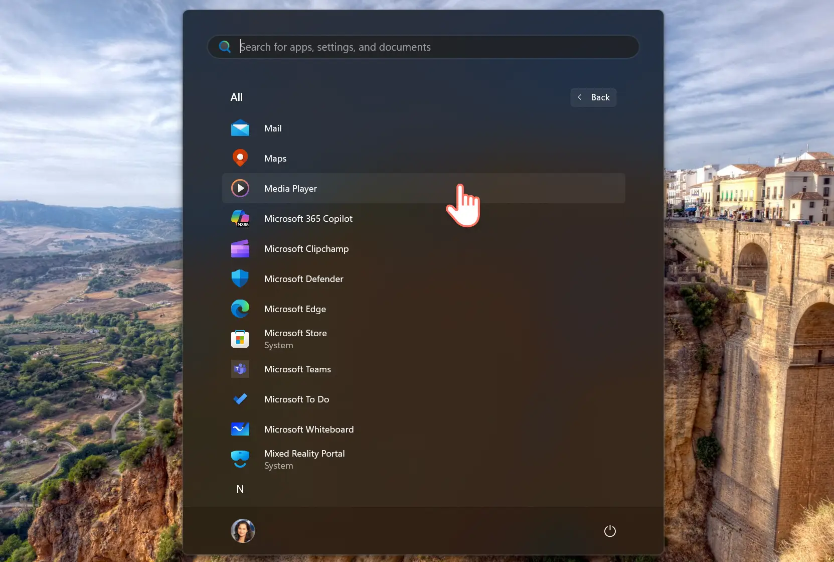 An image of Windows 11 start menu options with Media player being selected