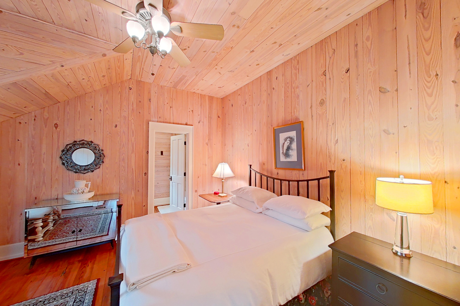 img 049 (3) second bedroom