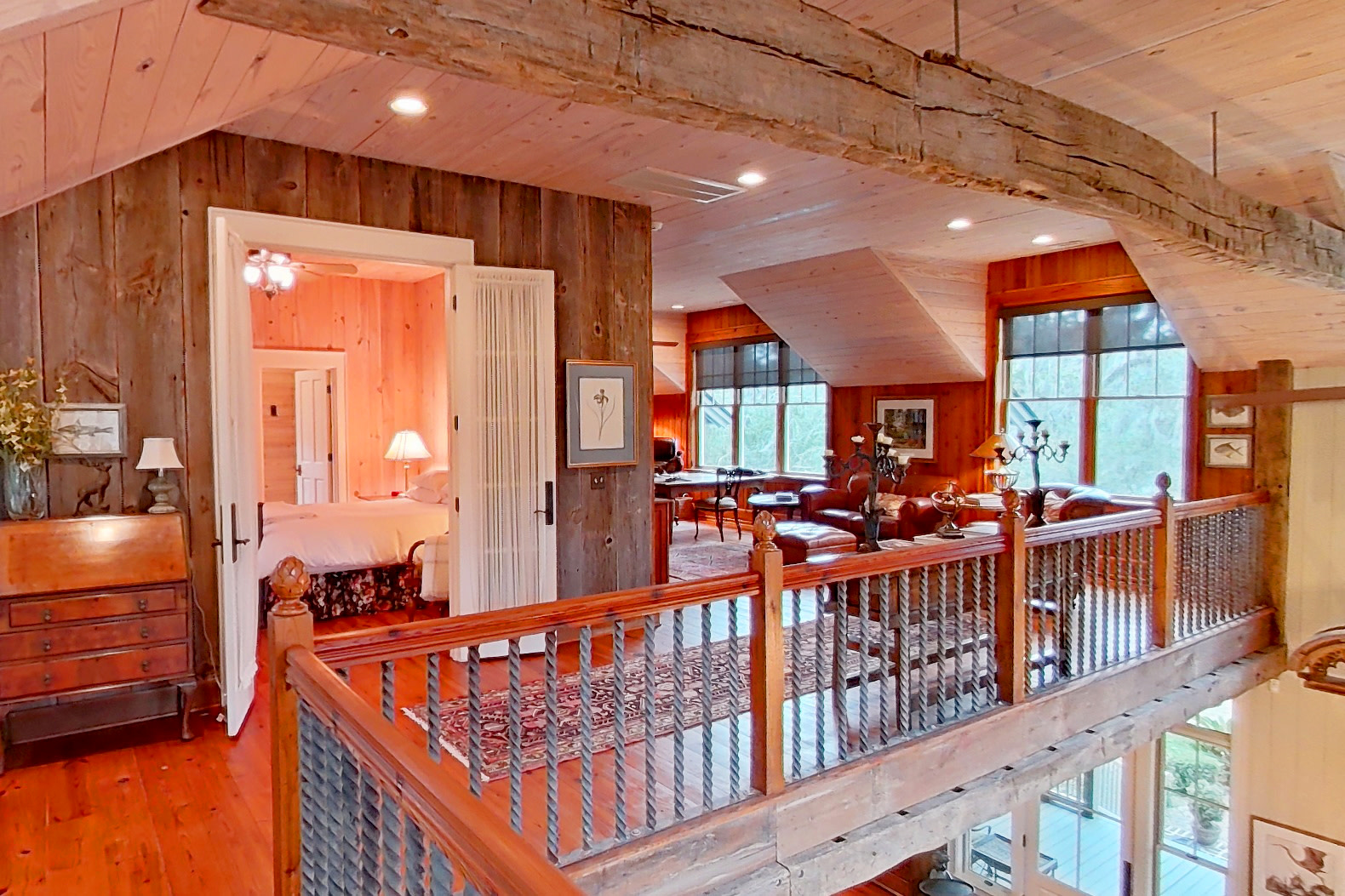 img 044 (8) upstairs 2nd bedroom