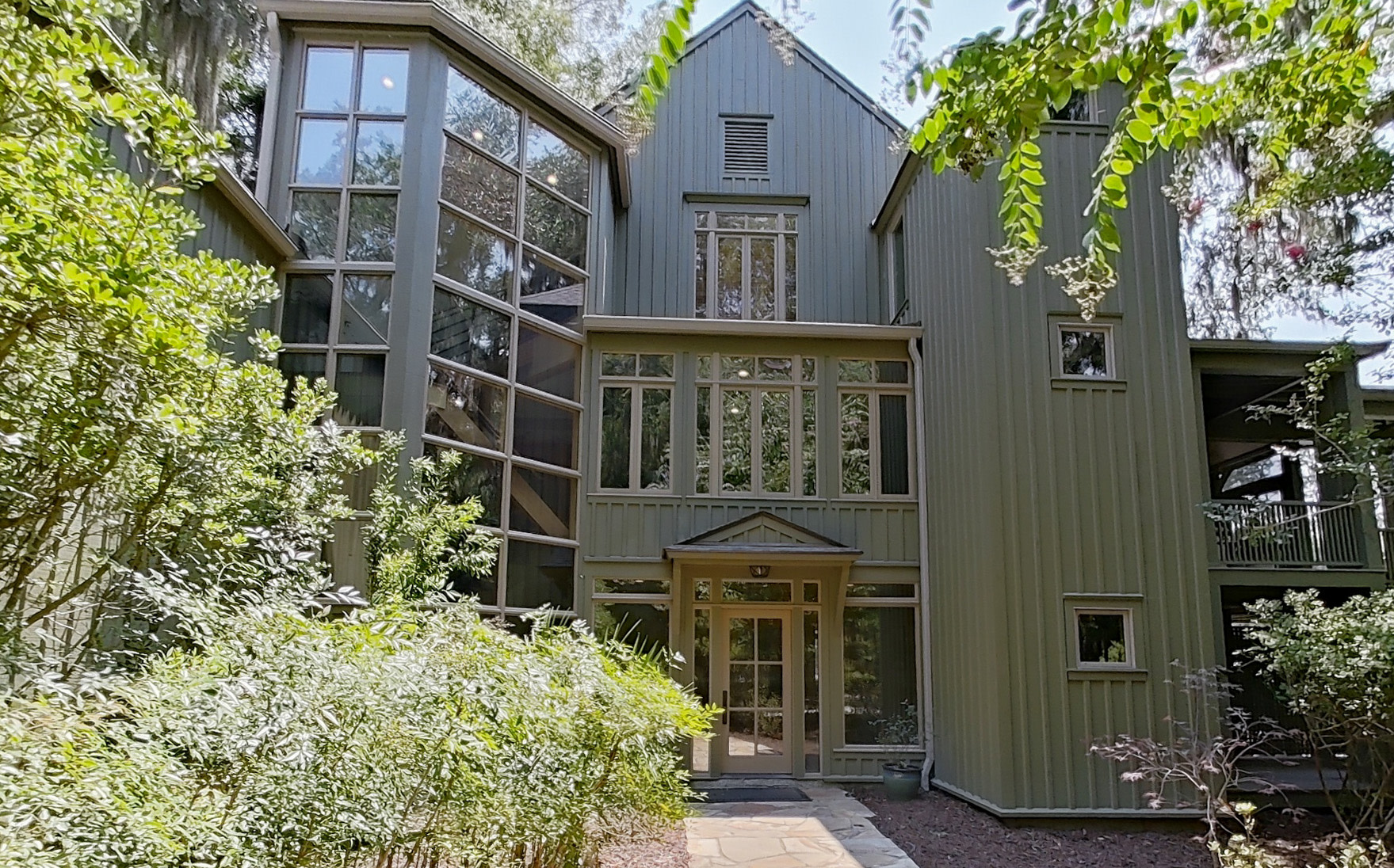 exterior front use