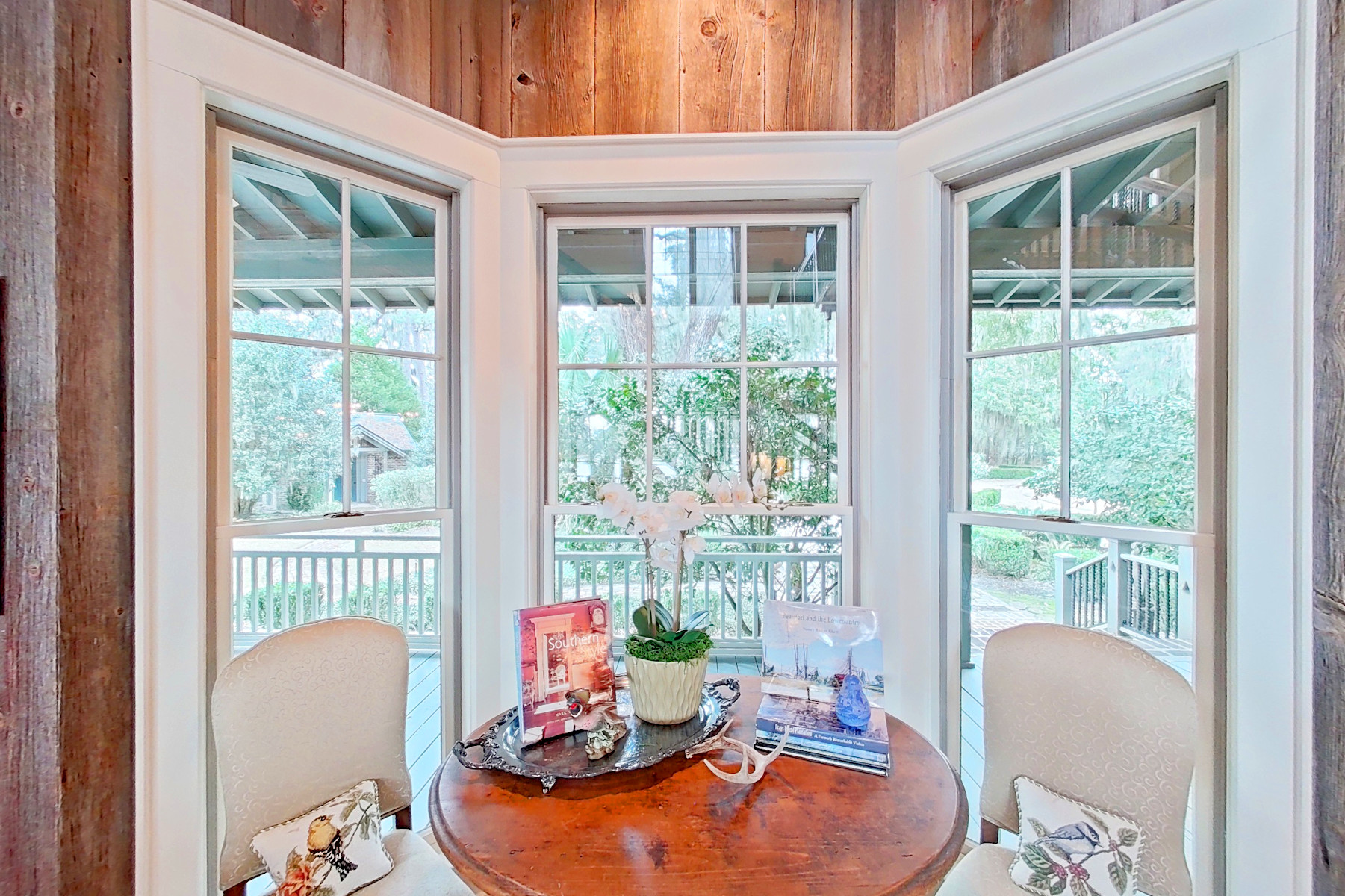 img 021 (20) bay window with 2 chairs and table