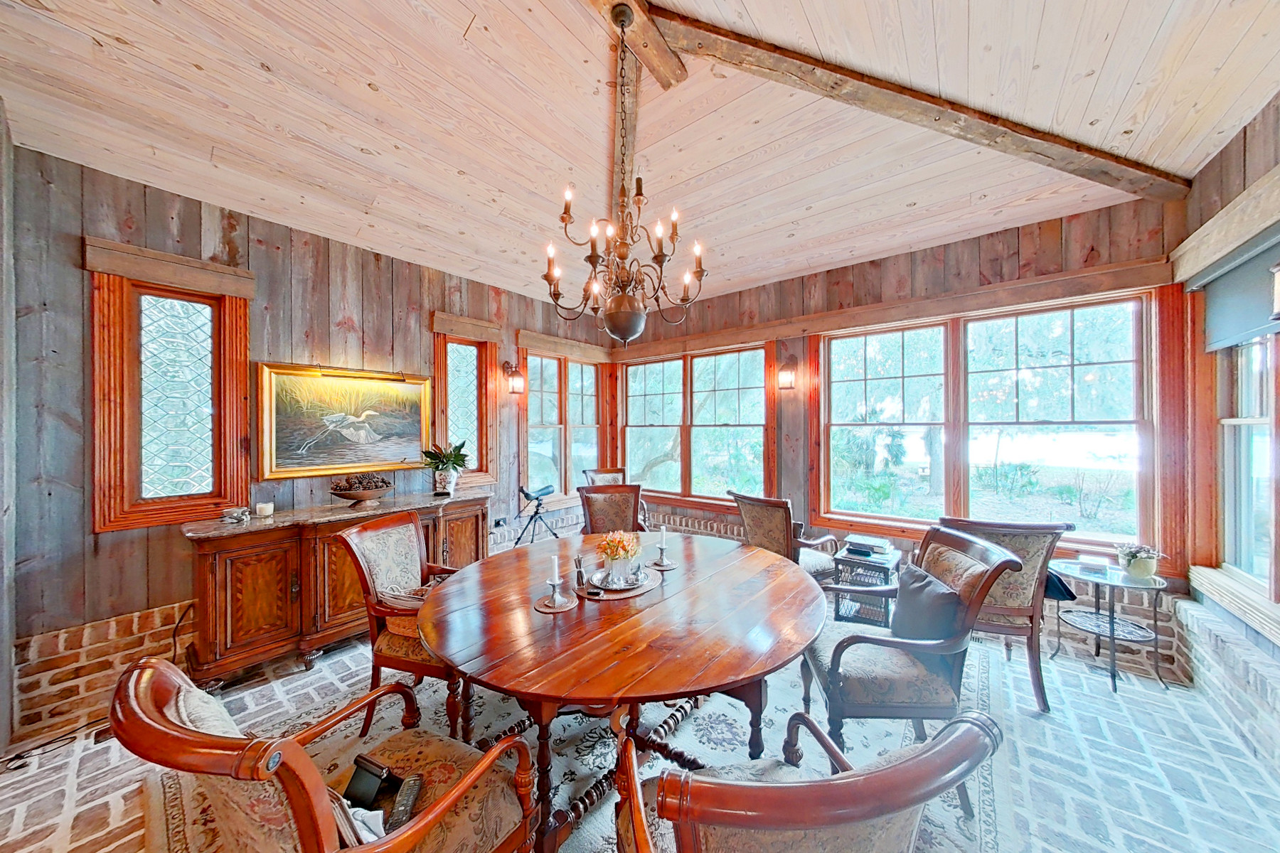 img 029 (21) kitchen nook