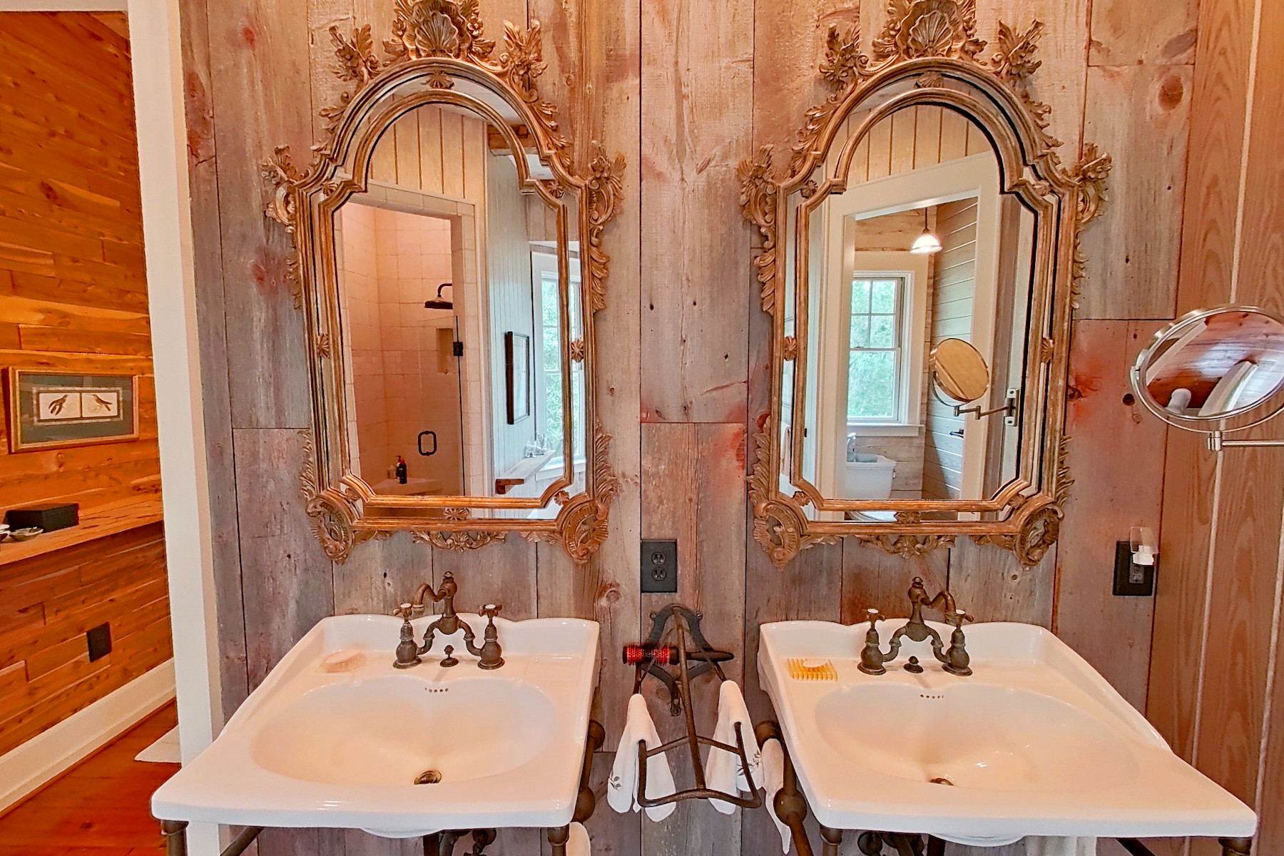 img 040 (16) double sink in master