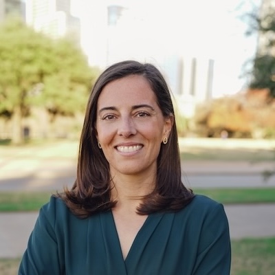 Headshot of Anna Pobletts