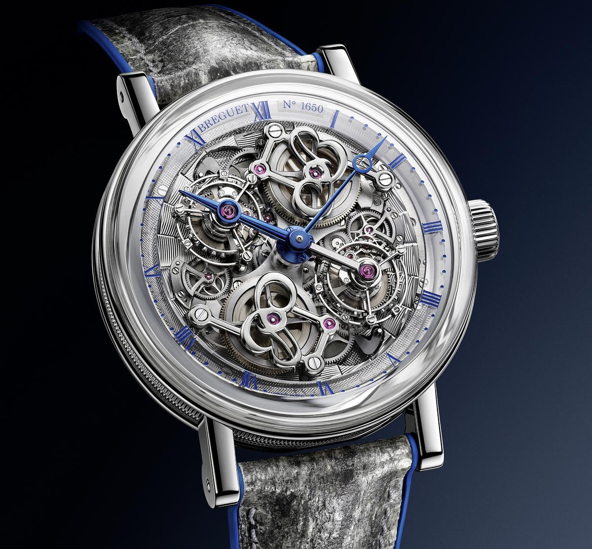 Chiếc đồng hồ được tạo ra với nguồn cảm hứng từ đồng hồ công cộng cổ nhất Paris.