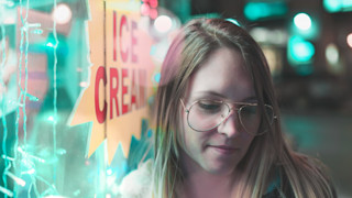 can reviews cure trust in advertising Woman standing next to a shop window