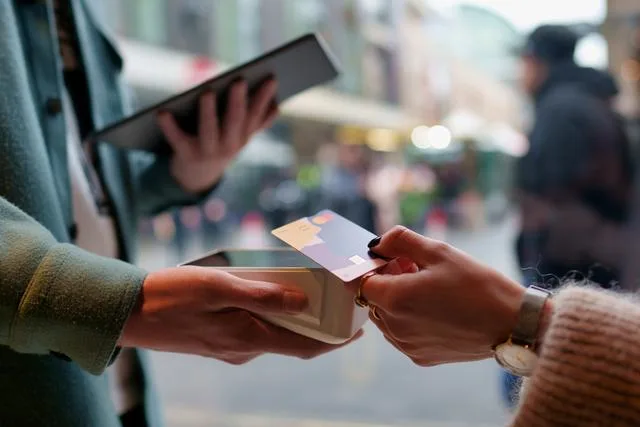 How to avoid charity scams