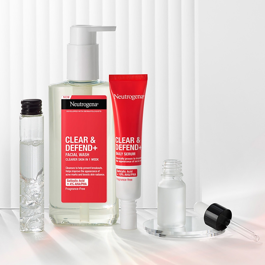 NEUTROGENA® Clear & Defend+ Daily Serum with AHA /BHA /PHA