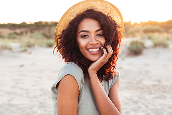 Woman wearing sun hat