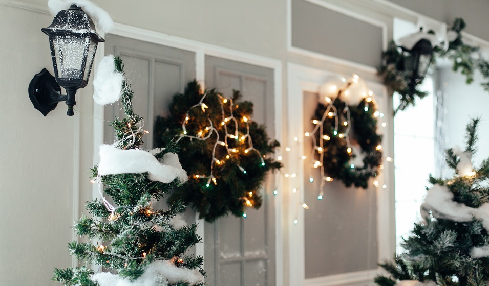 Que dit la loi concernant les décorations de Noël en extérieur ?