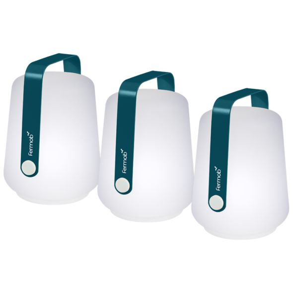 Des lampes fonctionnelles idéales pour un salon de jardin indutriel