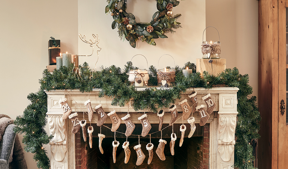10 façons originales de décorer votre intérieur avec les guirlandes de Noël
