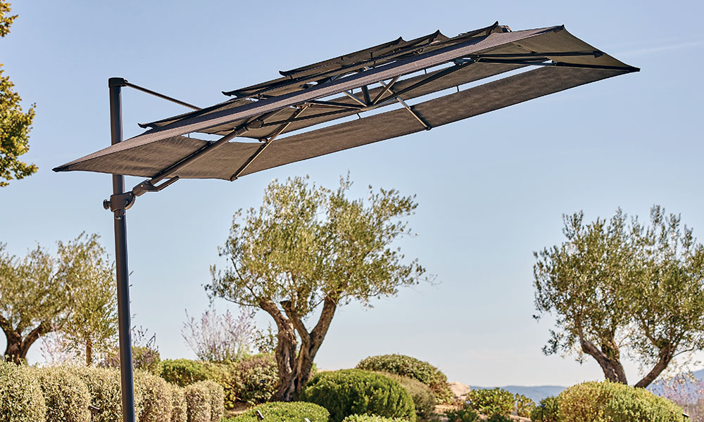 Qu’est-ce qu’un parasol déporté ?