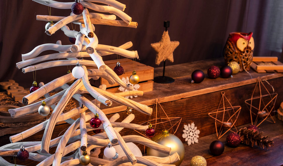 Sapin de Noël en bois et fil de fer - Esprit Cabane