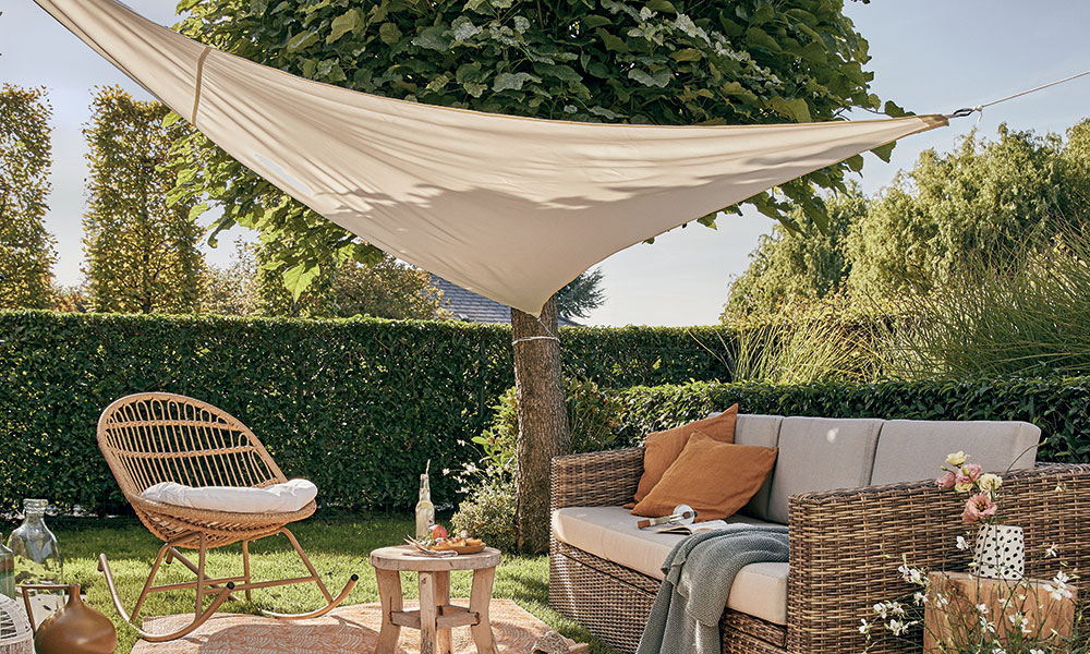 Comment choisir et installer une voile d’ombrage sur sa terrasse ?