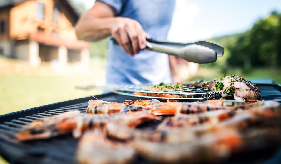 Nettoyer un barbecue : conseils et solutions efficaces