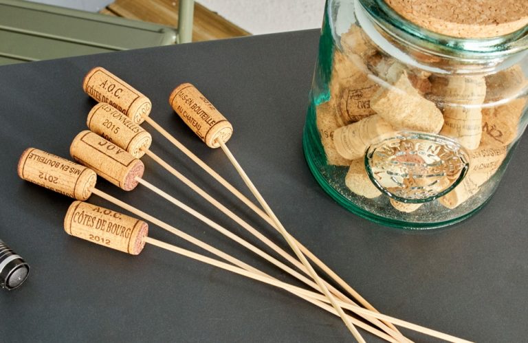 Assemblage des piques et bouchons