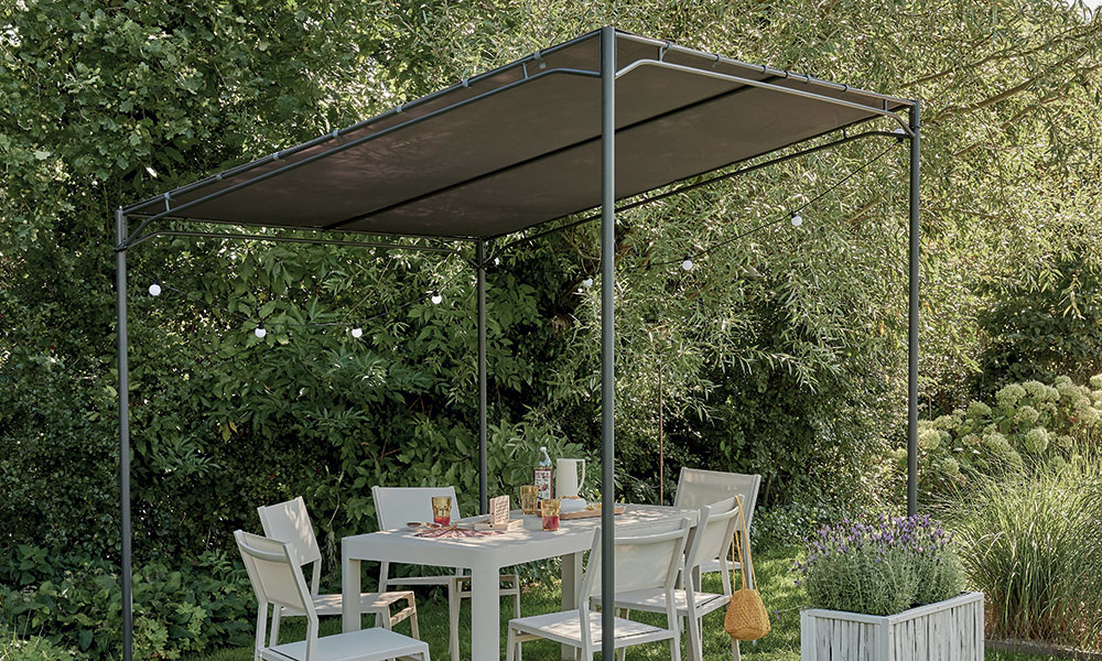 Petite tonnelle acier anthracite 2,1x2,3m Emery ECLOZ - © Studio EVO