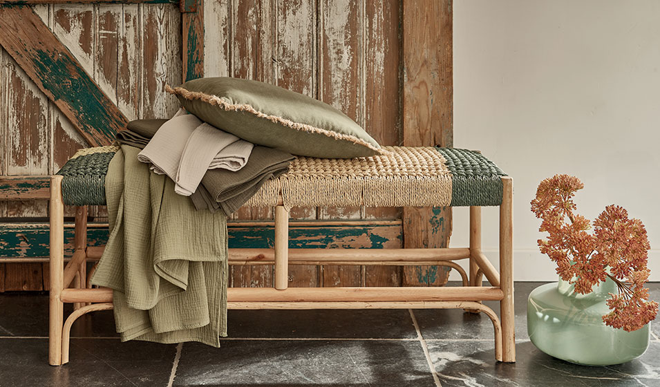 Banc L. 110 x l. 41 cm - ECLOZ et Coussin à franges en jute vert - ECLOZ
