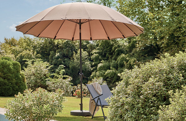 Parasol droit pagode inclinable rond taupe Ø3m 210g/m² Elyes ECLOZ