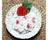 Salade de concombre aux bégonias