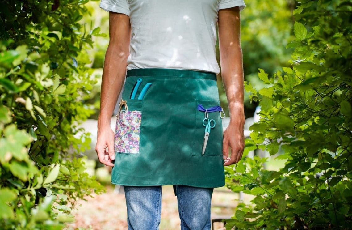 Comment customiser un tablier de jardin ?