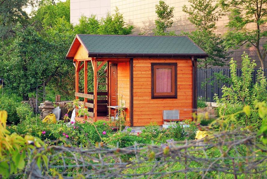 Comment aménager un espace de vie dans un abri de jardin ? - Gamm vert