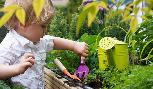 Outils de jardinage enfant : Pelle Râteau Fourche Arrosoir Enfant
